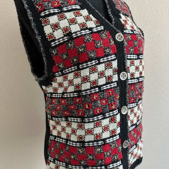 Marisa Canvas Multicolor Patterned Knit Vest Button Front S/M, Fair, Festival - Picture 2 of 8
